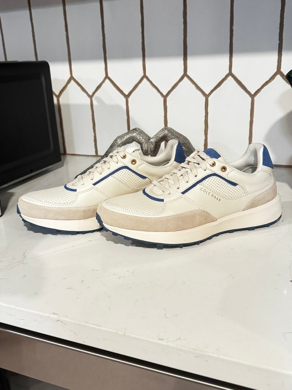 NIB - Cole Haan men's 9.5 grand crosscourt downtown sneakers